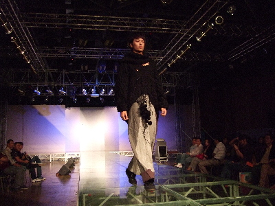 浙江理工大學上演“時裝秀”