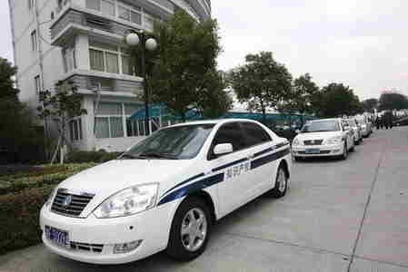 公車改革:省部級以下不配專車