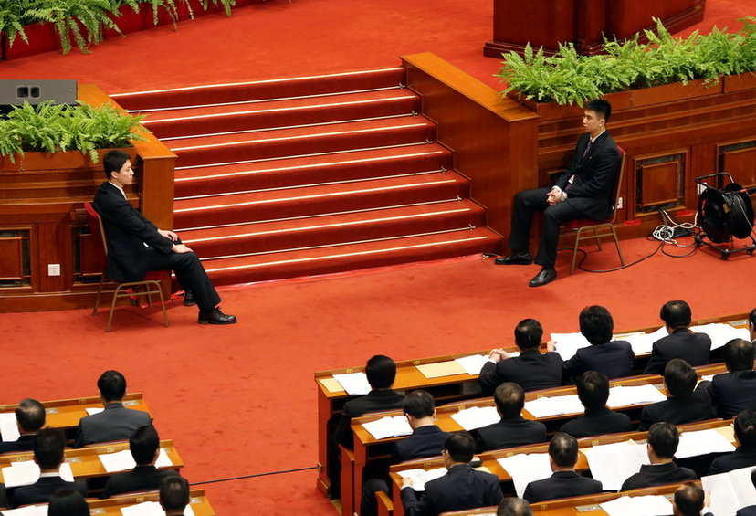 兩會(huì)安保“黑衣人”