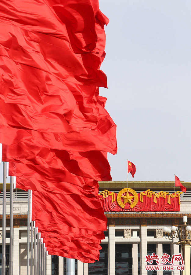 兩會(huì)花絮：會(huì)場內(nèi)外美妙的“線條”