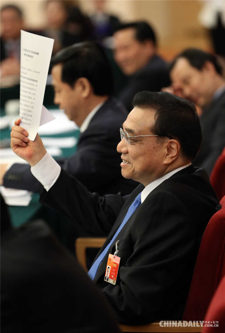 2015兩會總結：總理的“表情包”