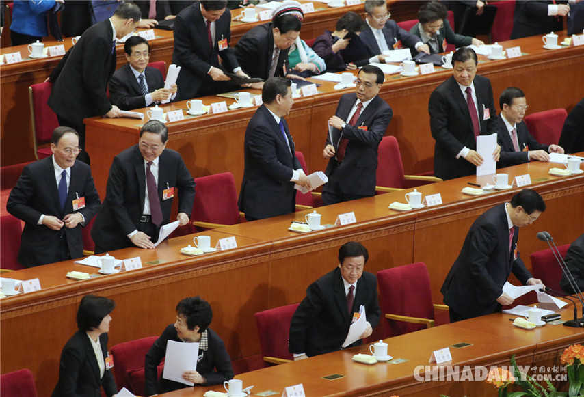 2015兩會總結：總理的“表情包”