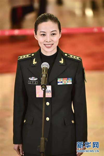 王亞平：我愿意永遠做一名孩子心中的太空老師