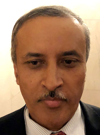 駐華使節(jié)看兩會:中國發(fā)展成就震撼世界