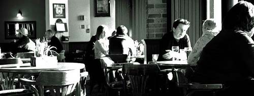 英國酒吧的危情時刻