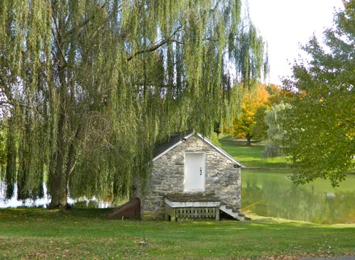 “柳暗花明又一春”英語怎么說?