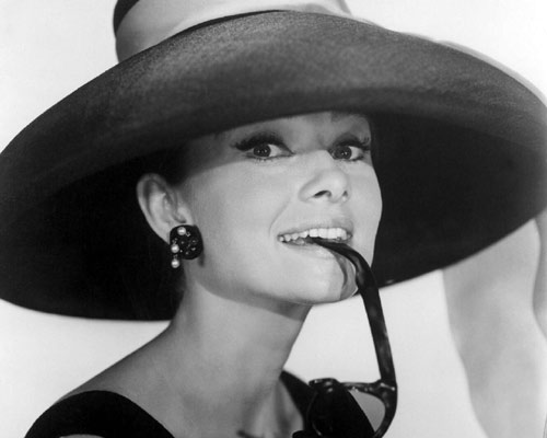 85周歲誕辰紀(jì)念:奧黛麗•赫本名言精選(雙語(yǔ))