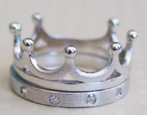 你的男朋友給你買過“消氣戒指”嗎？