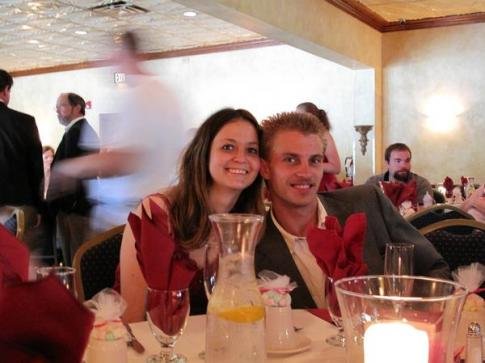 17種惡心到吐的社交網(wǎng)絡(luò)更新(雙語)