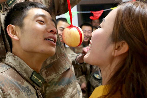 調查:70.7%的人抵制“鬧洞房”