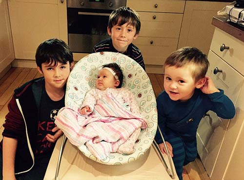 破解“生男魔咒”:英國家族二百年首次迎來女性后代