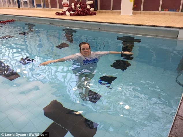 神奇奶奶：對(duì)抗引力水上漂