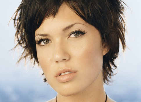 推薦：50位明星最愛的書