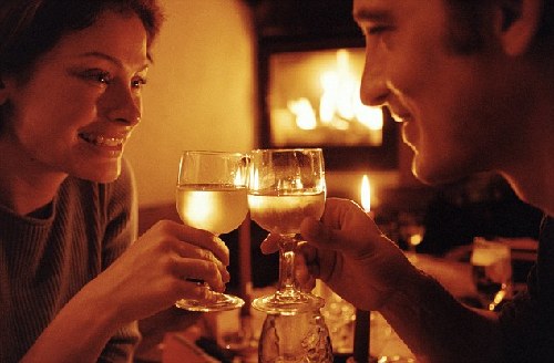 想要吸引異性？喝杯紅酒吧