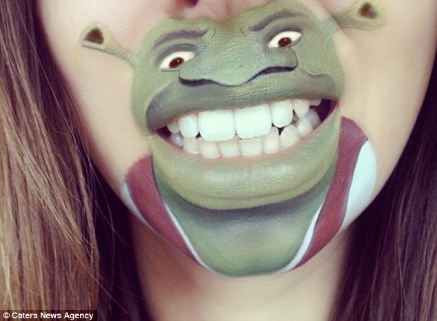 萌！藝術(shù)家嘴唇上創(chuàng)作卡通畫