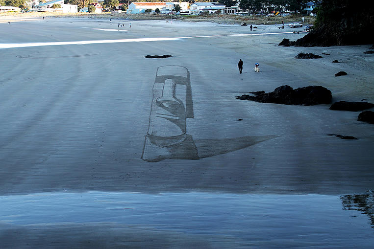 沙灘上的3D藝術沙畫