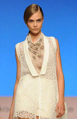 87歲超模：模特姑娘們，別擺臭臉了！