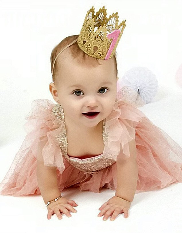 英國(guó)1歲小蘿莉成時(shí)尚偶像 代言35個(gè)品牌