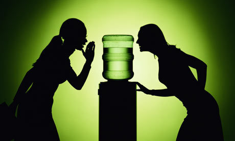 可不要當傳播八卦的“謠言工廠”哦