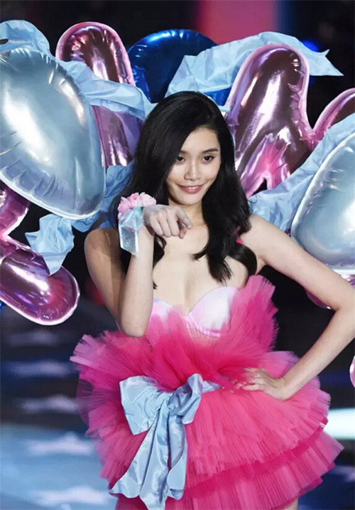 火辣2015維密內衣秀看點全揭秘(附各種bra說法)