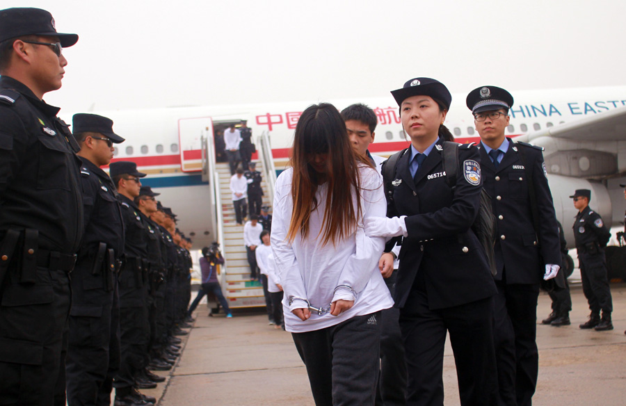 中國日報(bào)11月影像回眸：你不能對周圍世界熟視無睹