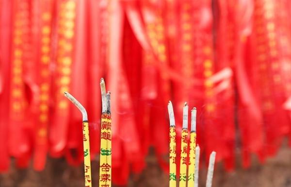 貪官們犯的那些事兒,用英文咋說?