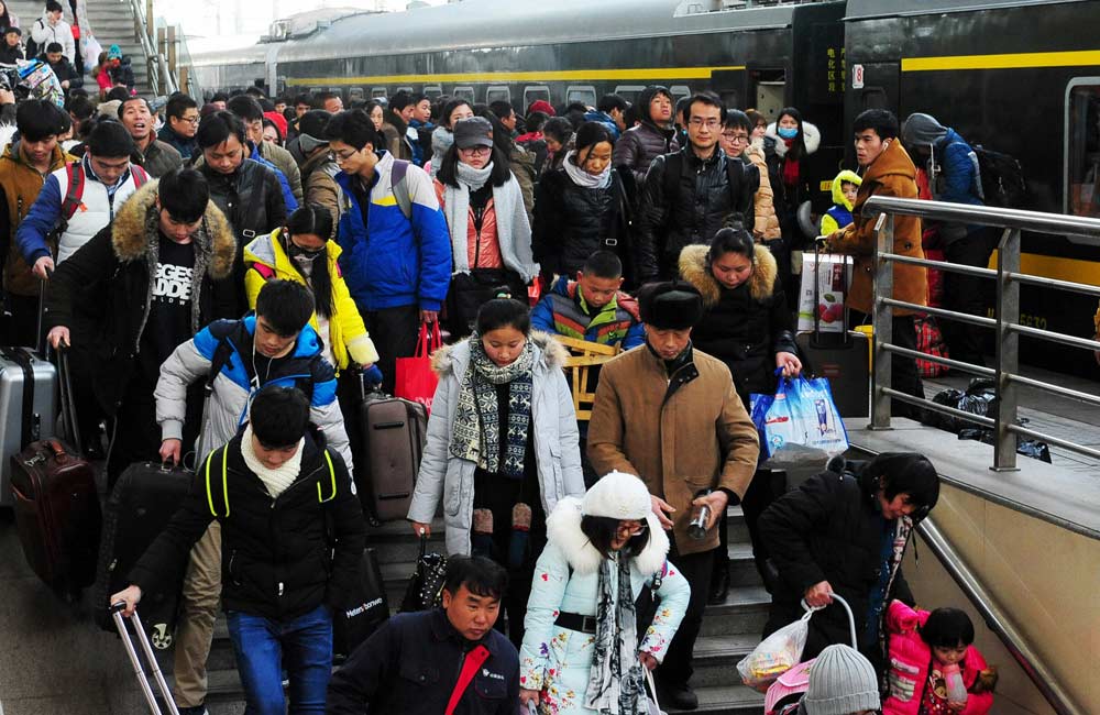 中國日報直擊全國春運首日（組圖）