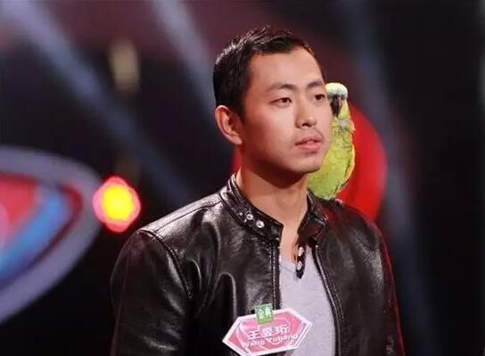 像最強大腦“水哥”這樣的神級人物,要用怎樣的英文詞來形容