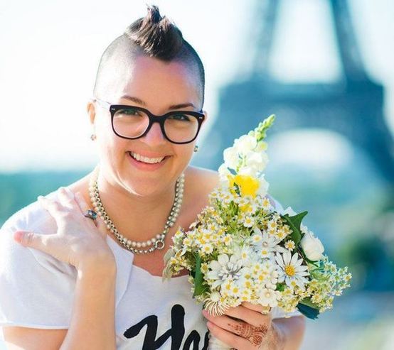 美國單身母親終于找到好歸宿:嫁給自己