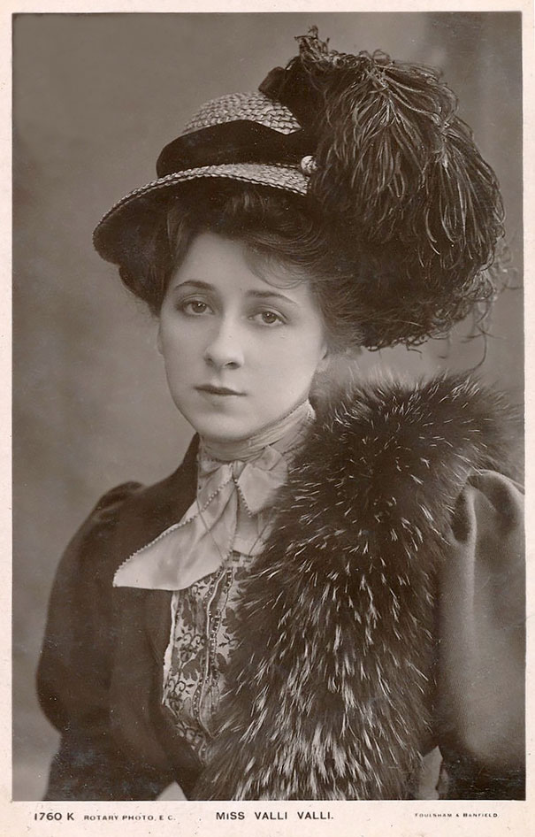 A4腰i6腿？100多年前世界各地美女長啥樣（組圖）