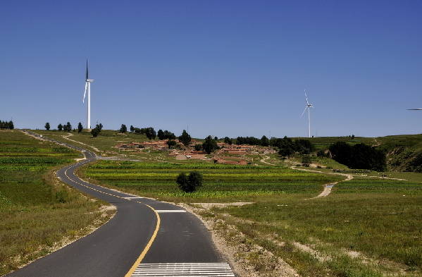 “草原天路”收費(fèi)引爭議