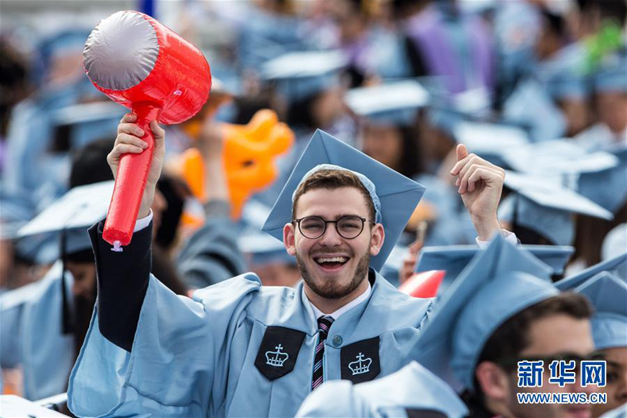 組圖:那些被“玩壞”的畢業(yè)照 你想不想回學(xué)校重拍一次