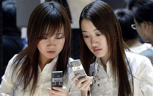 為什么中國(guó)女性如此熱愛(ài)自拍修圖？