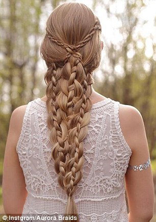 挪威姐妹花靠巧手編辮子成為網(wǎng)絡紅人（組圖）