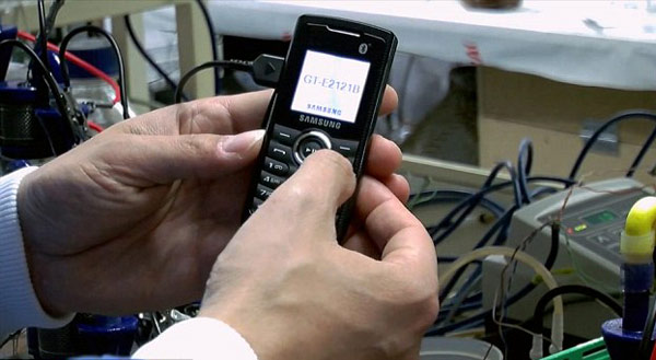 “尿液電池”問(wèn)世:一泡尿可充手機(jī)3小時(shí)