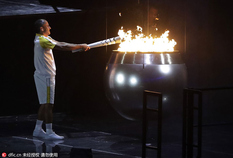 里約奧運(yùn)會狂歡中開幕