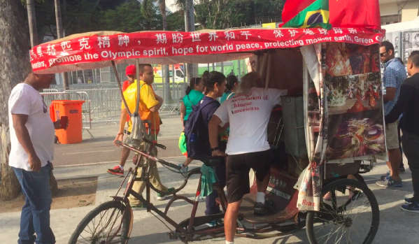 奧運狂人：中國大爺騎三輪去里約