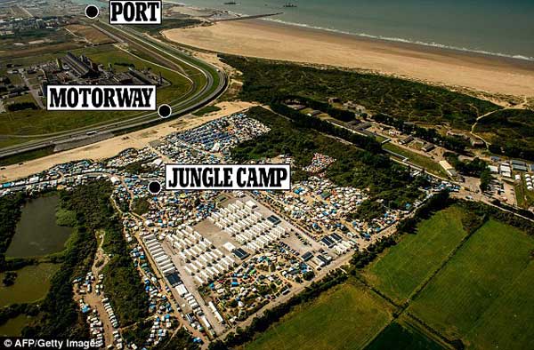 為防難民偷渡 英國(guó)將修加萊長(zhǎng)城