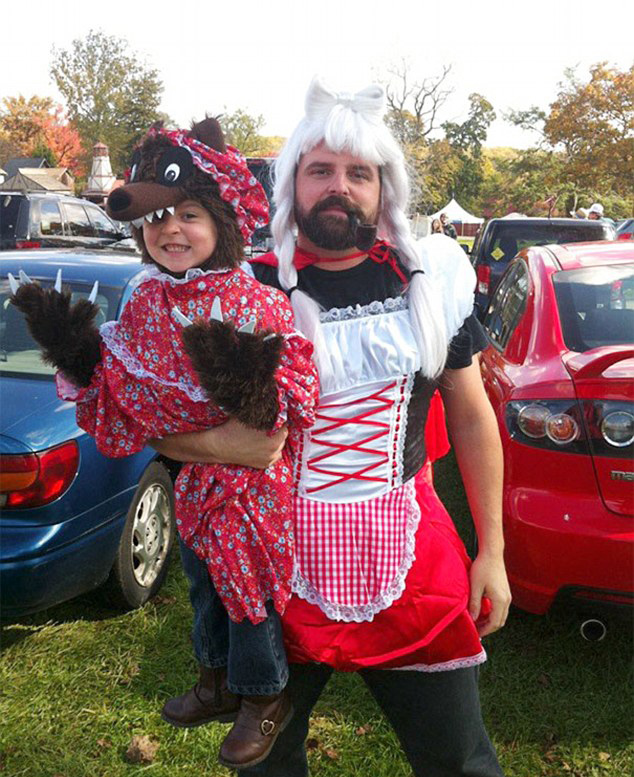 天才父母萬圣節搞怪親子裝火遍網絡（組圖）