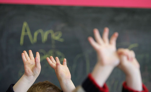 為讓學生睡飽 美國多所中學推遲上課時間