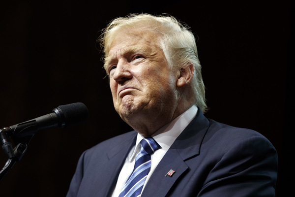 想在萬圣節邂逅愛情？那就不要扮成特朗普