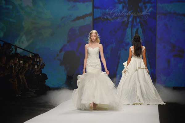 如何剪掉衣服袖子？2016年谷歌搜索次數最多的十大時尚問題！