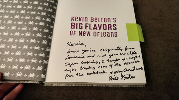 她的神秘圣誕老人居然是比爾•蓋茨!!!