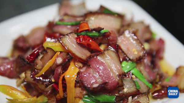 那一口下去滿嘴生津、齒頰留香的美味,承載著他怎樣的回憶和憧憬丨解碼中國