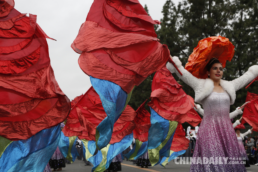 “孫悟空”、“小王子”花車亮相美國玫瑰花車大游行（組圖）