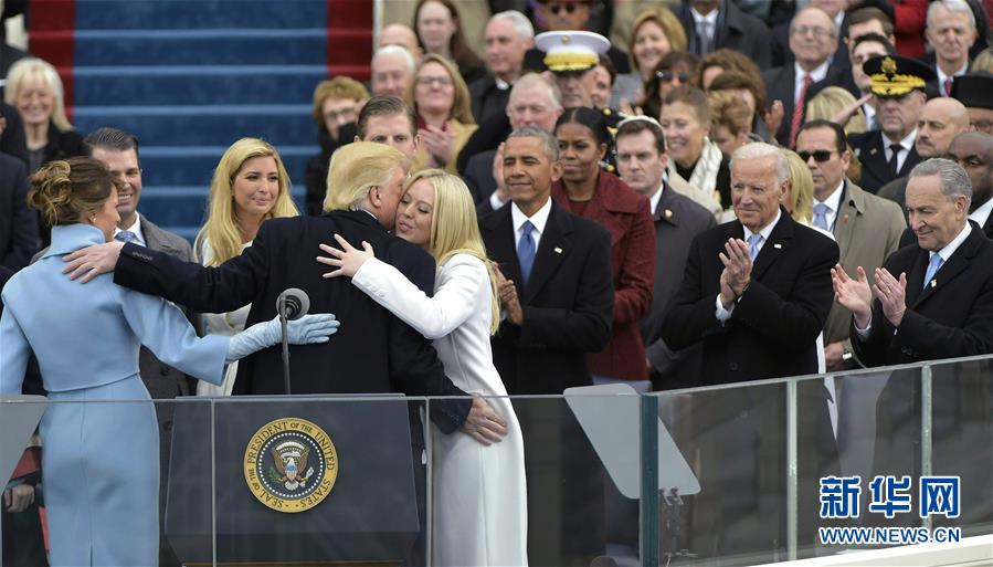 特朗普宣誓就任美國總統（組圖）