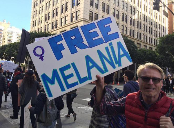 示威標語太有才 看川普花式被涮(組圖)