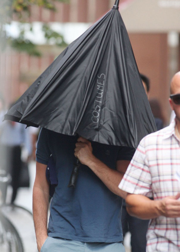 看明星如何巧對(duì)死纏爛打的狗仔隊(duì)（組圖）