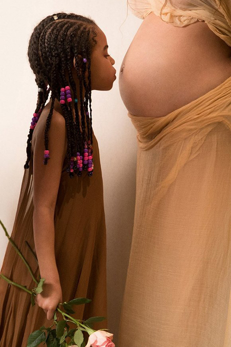 懷個孕都這么美!碧昂絲大肚照人氣創紀錄