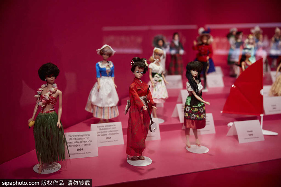 從公主到明星種類俱全 西班牙芭比娃娃展覽一圓少女兒時夢（組圖）